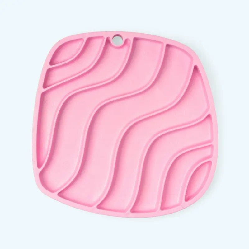 WEST PAW Waves Feast Mat Bubblegum