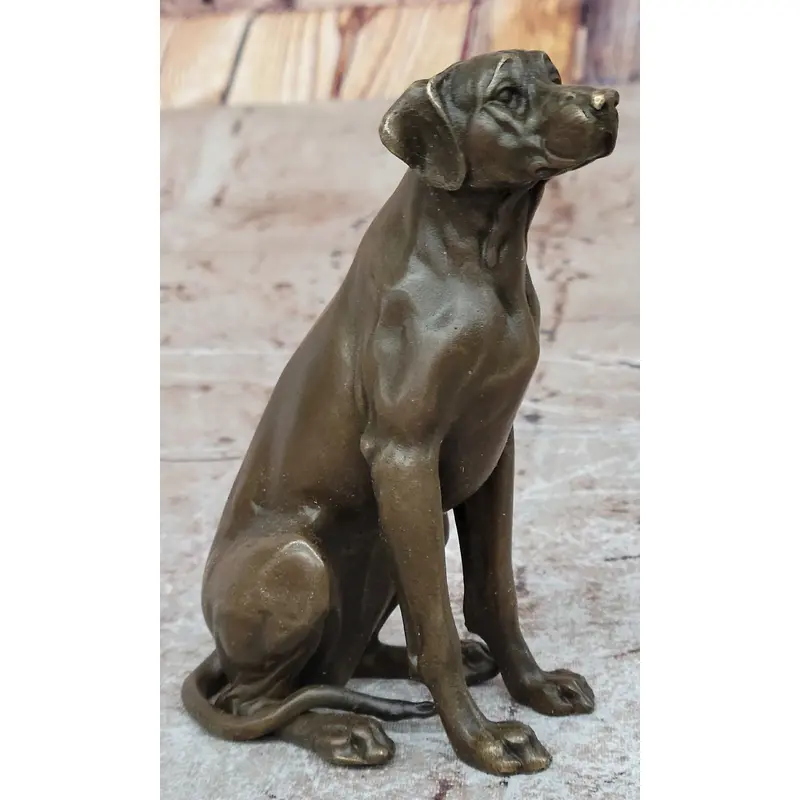 Seated Bronze Hunting Dog   Detailed Canine Sculpture for Animal Lovers