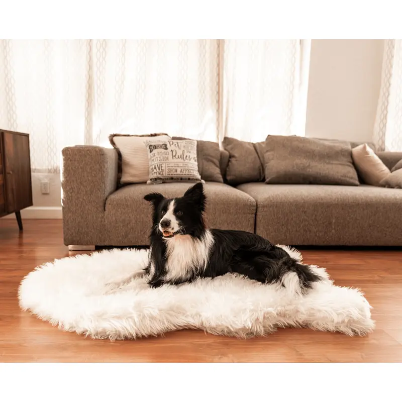 PupRug by Paw.com Faux Fur Orthopedic Dog Bed - Curve Polar White