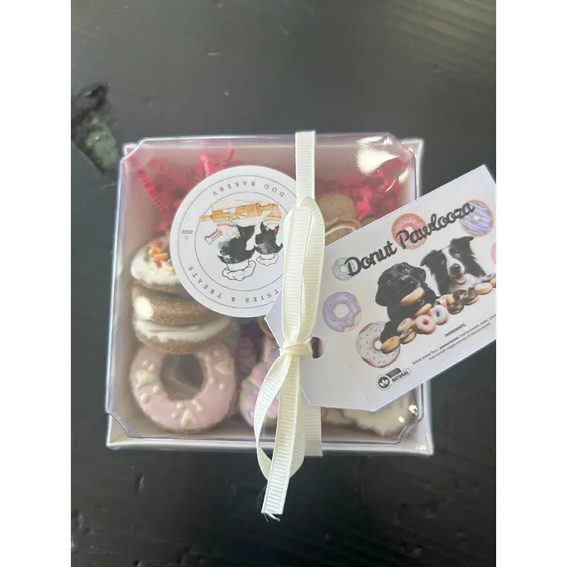 Tootsies & Treats Peanut Butter Treats Donut Palooza Square Box (4oz)