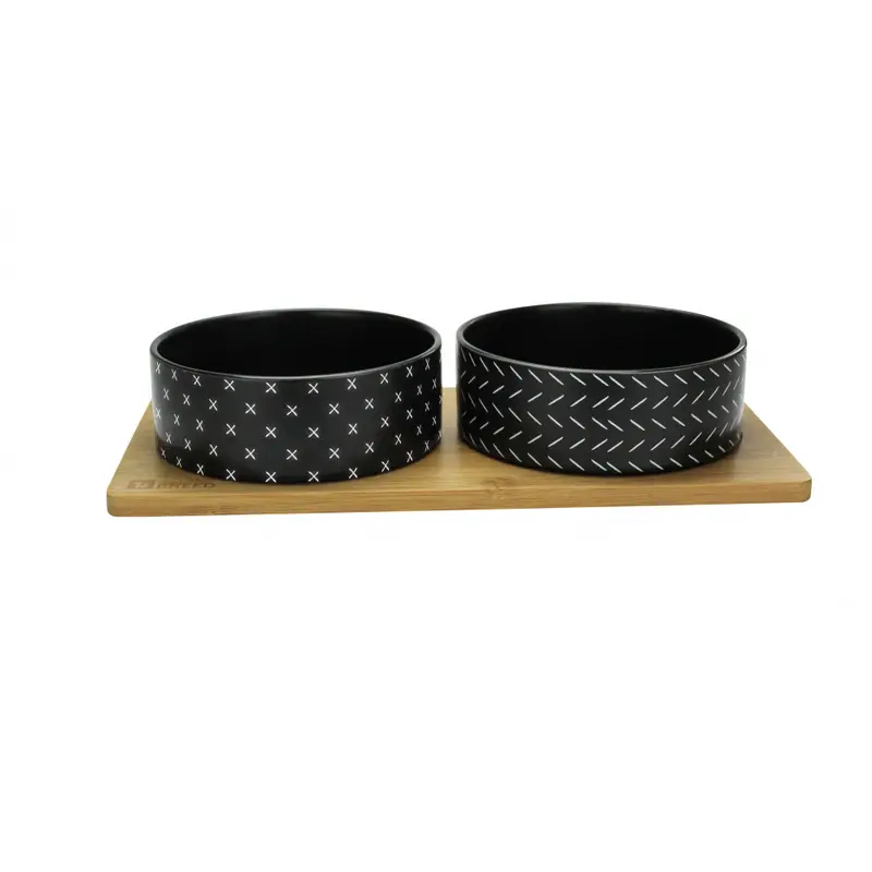 BeOneBreed Black Ceramic Bowls on Bamboo Base